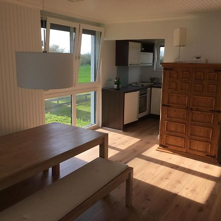 Ferienhaus Am Ostseestrand โกรสเซนโบรเดอ ภายนอก รูปภาพ